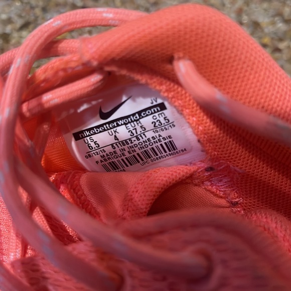 Nike Roshes - Picture 7 of 10